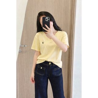 Áo thun giấy thêu ngựa cổ tim mềm