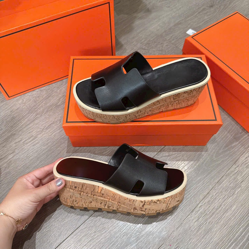 Lê xuồng quai da Qccc