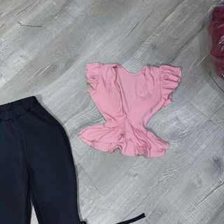 Set 2 món áo cổ v tay bèo sẵn mút + quần ống loe hottrend phối ren