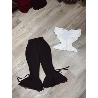 Set 2 món áo cổ v tay bèo sẵn mút + quần ống loe hottrend phối ren