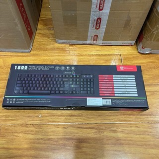 Bàn phím giả cơ có dây gaming R8 1822 giá rẻ - đèn led đa màu (đen)