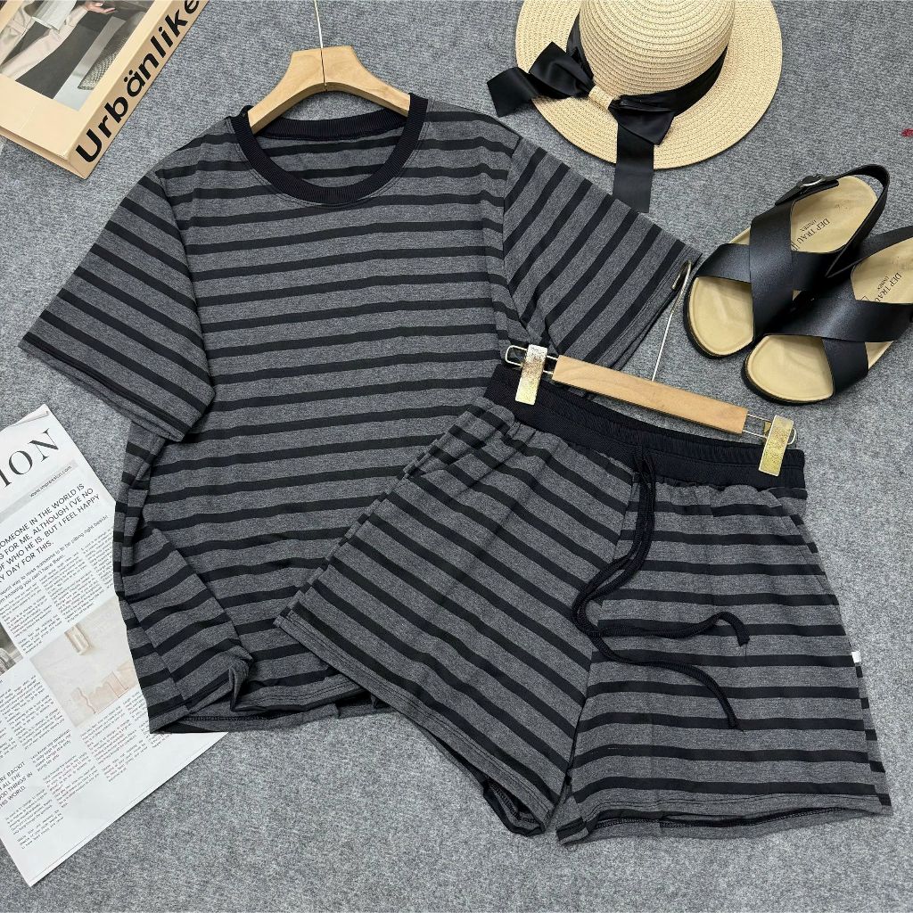 Set Nữ Bigsize Kẻ Sọc Form Suông – Áo Thun Basic + Quần Short Lưng Thun Co Giãn 50-92kg SET869
