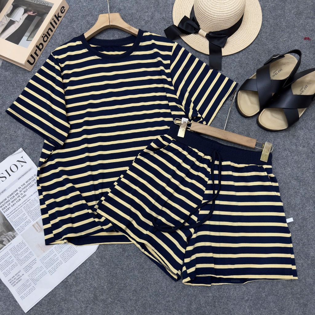 Set Nữ Bigsize Kẻ Sọc Form Suông – Áo Thun Basic + Quần Short Lưng Thun Co Giãn 50-92kg SET869