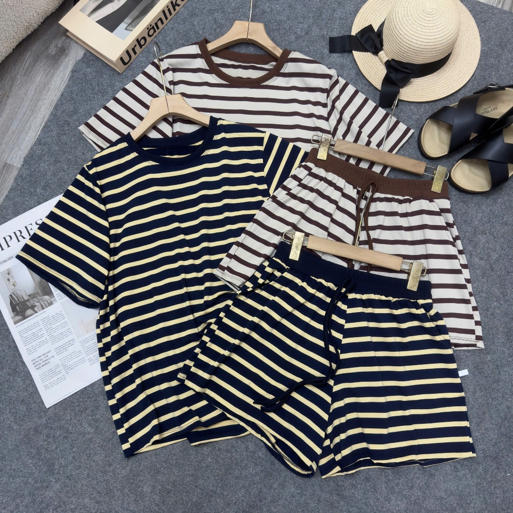 Set Nữ Bigsize Kẻ Sọc Form Suông – Áo Thun Basic + Quần Short Lưng Thun Co Giãn 50-92kg SET869