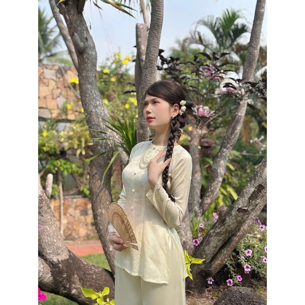 Hân Nguyễn Áo Bà Ba - B.A183 - Áo Bà Ba Gấm Tơ Dệt Hoa Lá Trúc Cổ Tròn Nút Nụ Bọc Dây Kéo Tay Dài QUẦN NGỌC TRAI