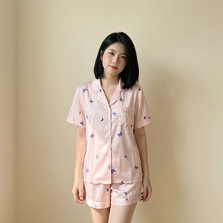 Bộ Pijama Lụa Hồng In Bướm Tay Ngắn Quần Short Đồ Ngủ Nữ Mềm Mịn Mặc Nhà Cao Cấp Dễ Thương [THỎ BƯỚM[