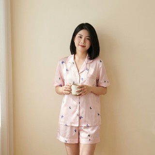 Bộ Đồ Ngủ Nữ Lụa Cước Ánh Kim Xanh Băng Họa Tiết Bướm Tay Ngắn Quần Short Pijama Cao Cấp