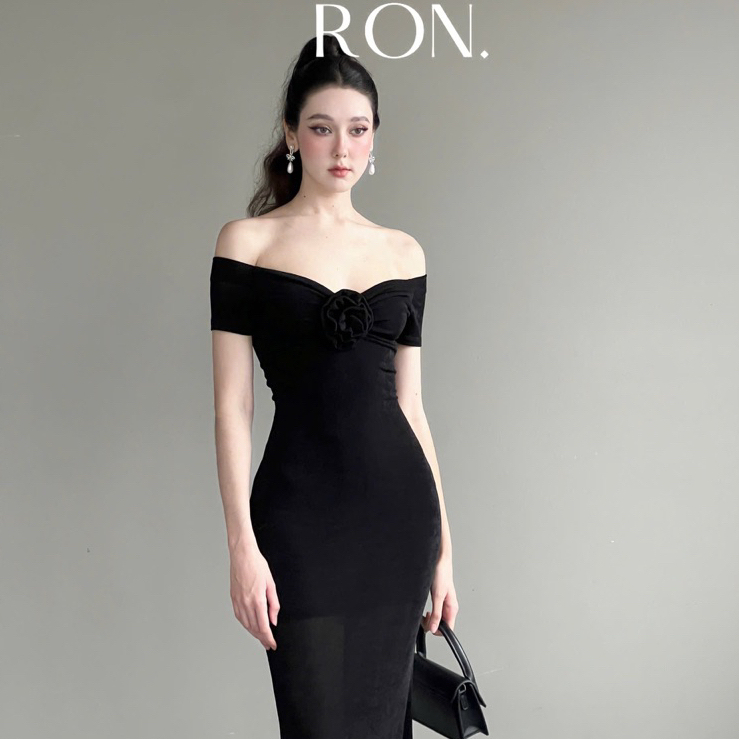 RON - Váy hoa ngắn tay màu đen dài trễ vai ôm body đính hoa to trước ngực lạ mắt