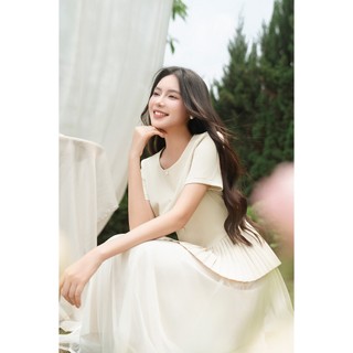 Áo Kiểu Nữ LAMER FASHION Dáng Peplum Cúc Ngọc Gấu Xòe Xếp Ly Công Sở GMMH O61B26H013