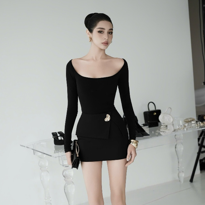 RON – Áo Vòm Tay Dài Ôm Body – Áo Nữ Cổ Rộng Thun Lạnh Co Giãn, Thời Trang Sang Trọng