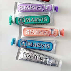 Còn hàng Kem đánh răng Marvis Whitening Mint Phòng ngừa sâu răng75ml85mllàm trắng và loại bỏ vết bẩn