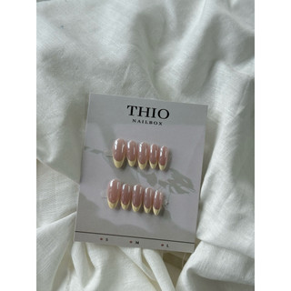 Nailbox Thiết Kế  French Đầu Móng Vàng phối Tráng Gương Đơn Giản