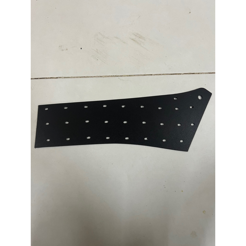 tấm chắn rác nắp cabo xe vf7