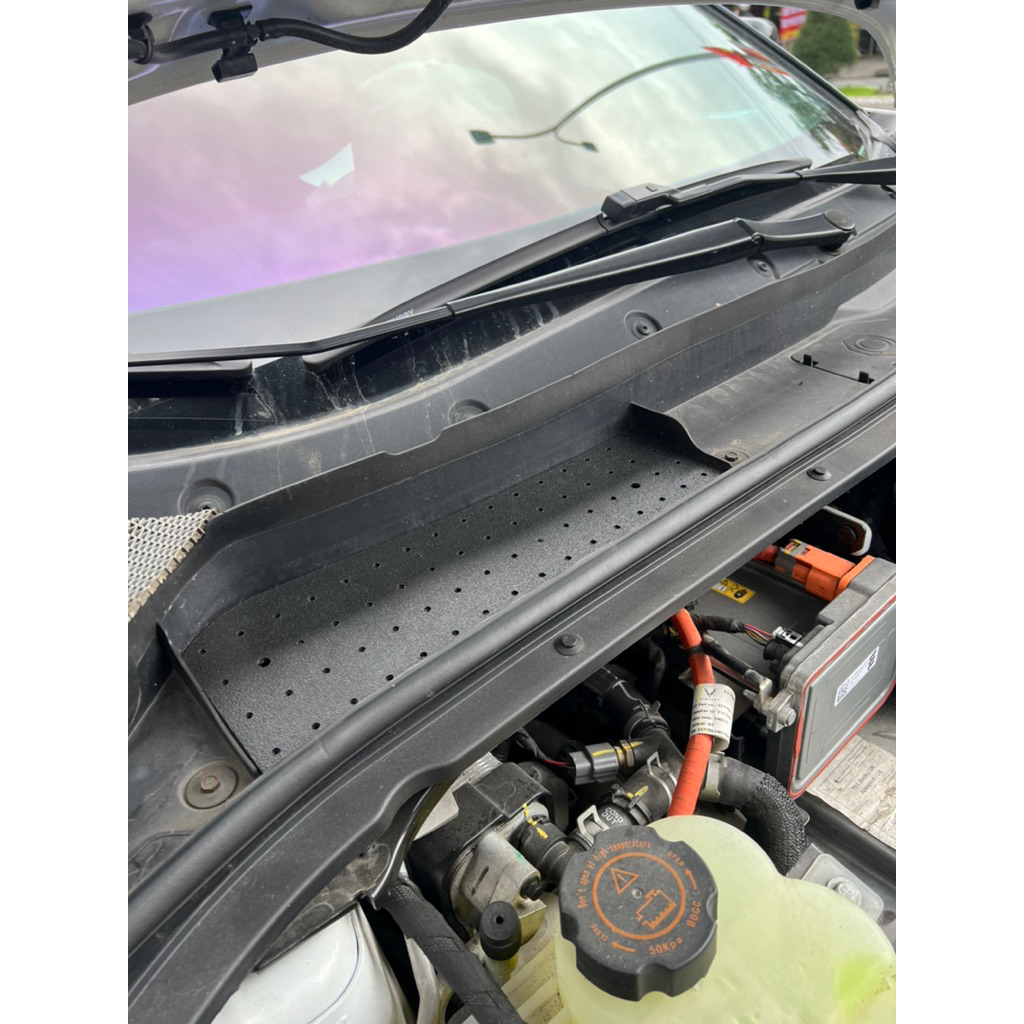 tấm chắn rác nắp cabo xe vf7