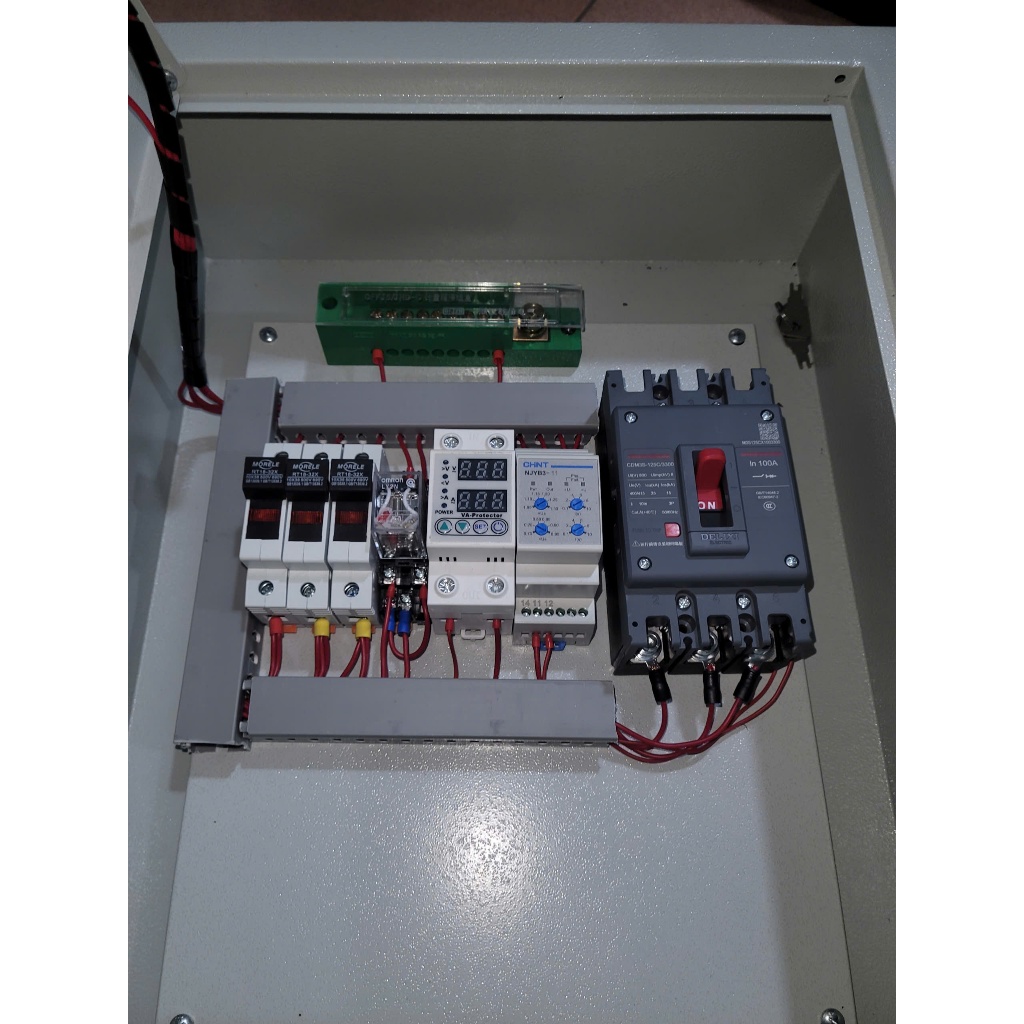 TỦ ĐIỆN CHỐNG MẤT PHA- MẤT TRUNG TÍNH ĐIỆN 3PHA DÙNG MCCB - KHỞI ĐỘNG TỪ DELIXI 65A-100A