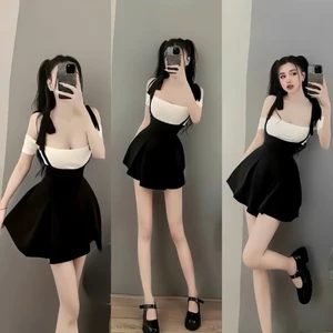Sét áo thun trắng bẹt vai phối yếm dây đen cột nơ dáng ngắn ,chất thun gân thời trang