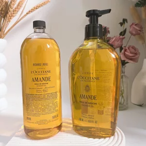 Dầu tắm hạnh nhân Locci Almond Shower Oil 250ml 500ml