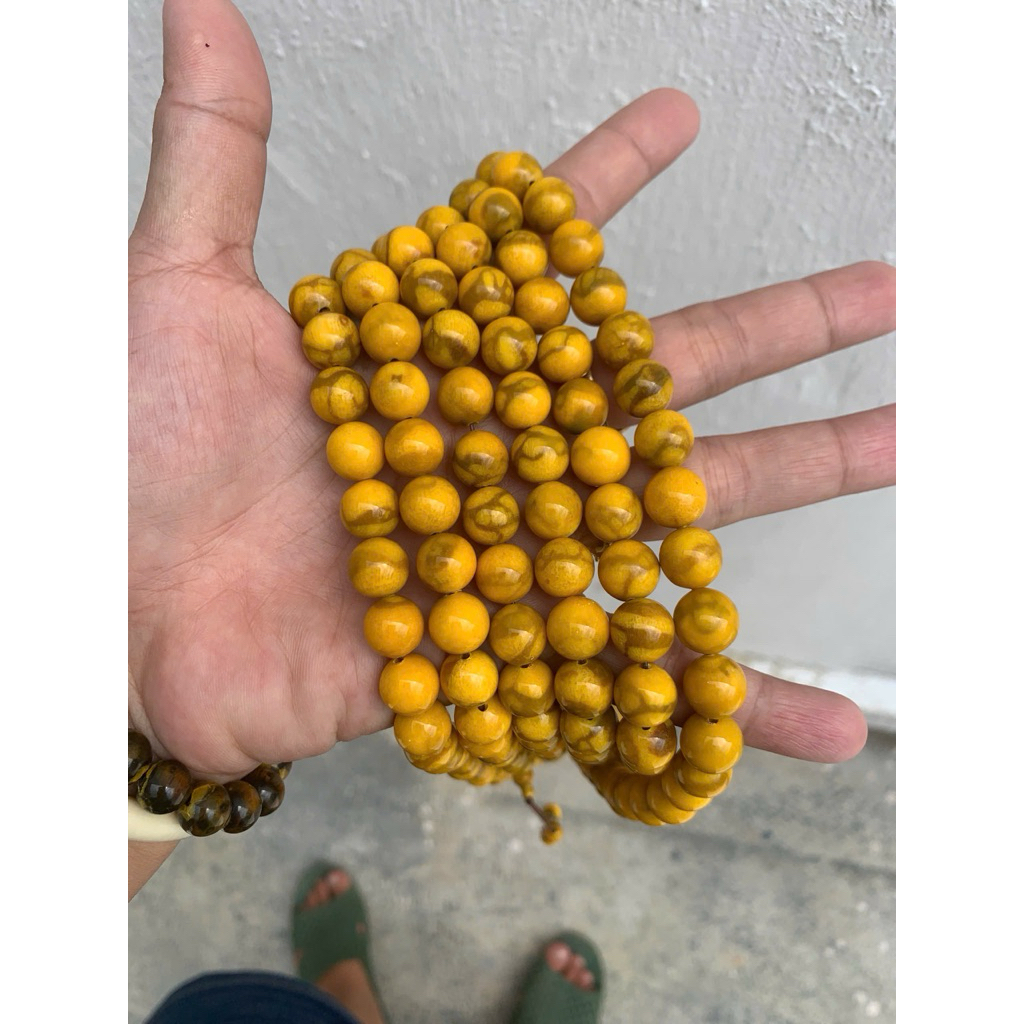 chuỗi 10ly 108 hạt san hô vàng