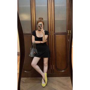 •𝙆𝙞𝙣𝙜𝙨𝙝𝙤𝙥𝙗𝙚𝙖𝙪𝙩𝙮•Váy Thun Trơn Cổ Vuông Cộc QC