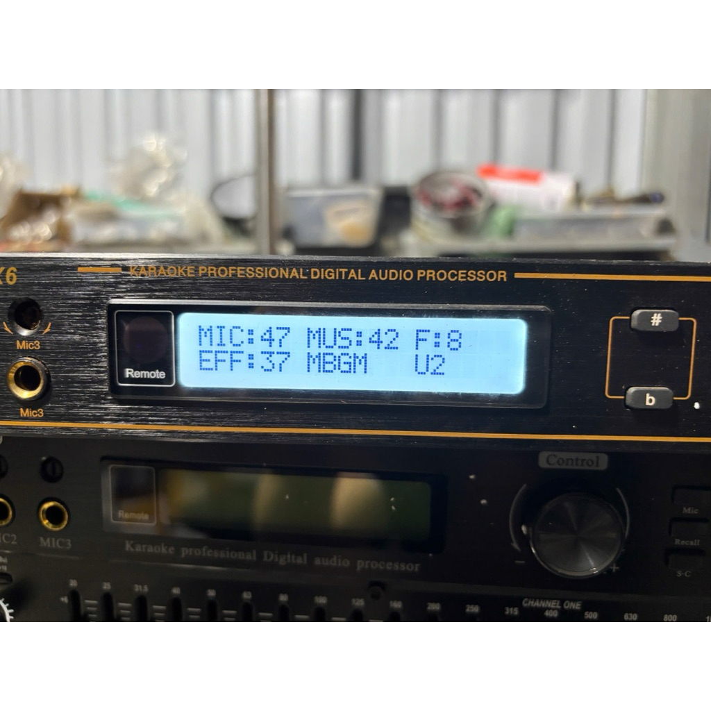 Vang số X6  2 nguồn bãi xịn có cổng quang và mic sau
