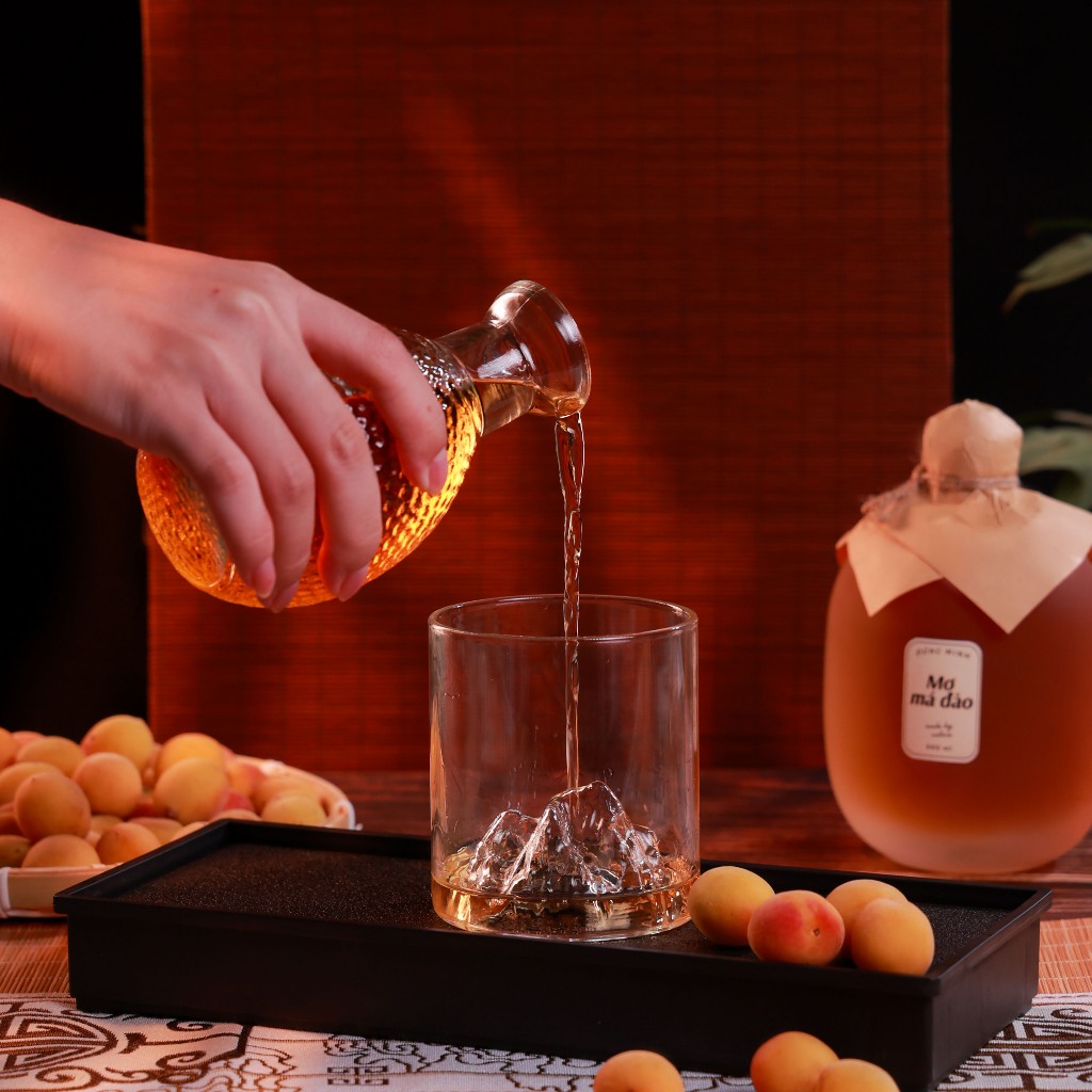 Dũng Minh - Mơ Má Đào Ngâm Thủ Công Đặc Sản Tây Bắc 1L Vị Độc Đáo Tự Nhiên Chai Nhựa Nắp Nhôm Cao Cấp 1L