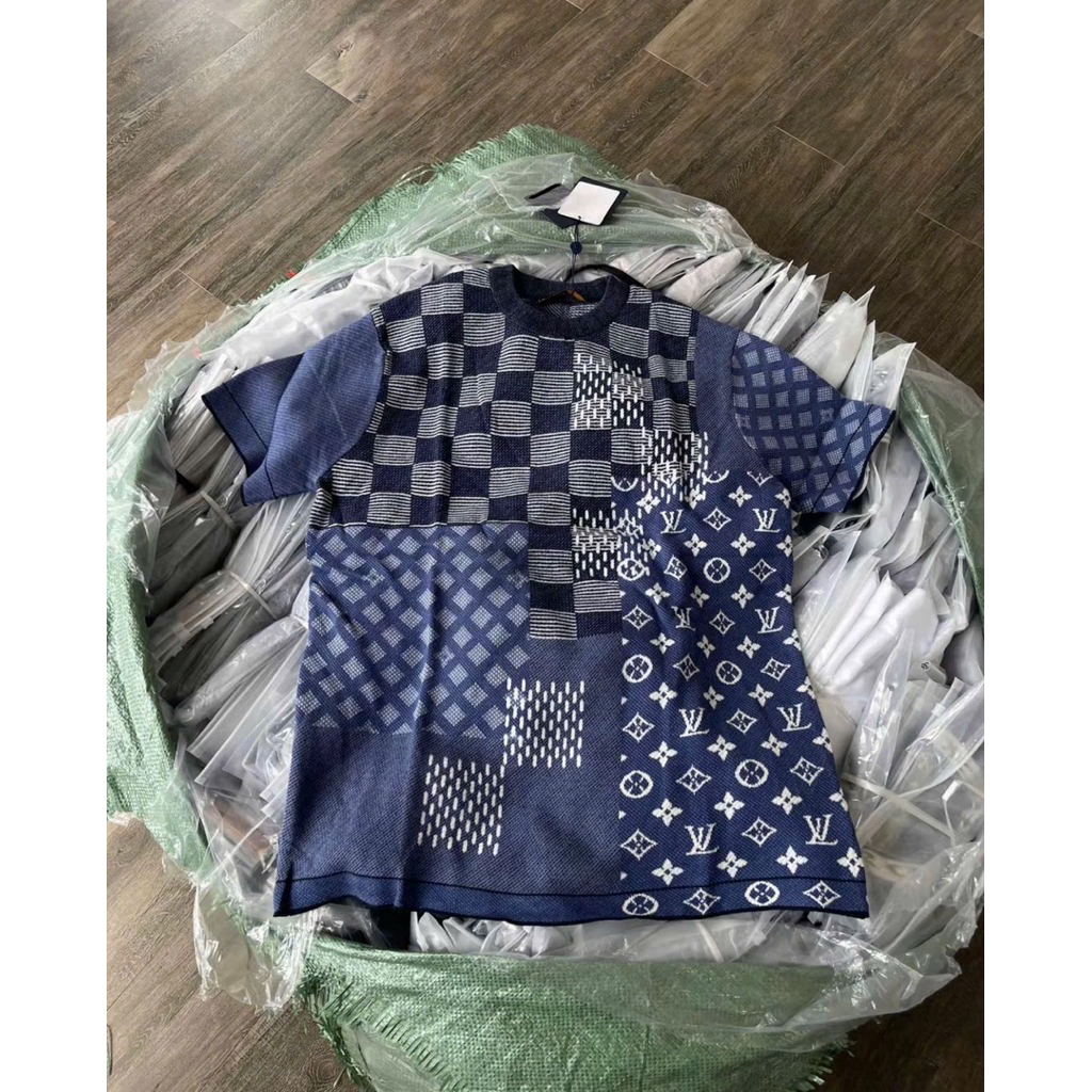 ⚡️[Hight Quality] Áo Phông Len \/ Nam Nữ Ready To F26 - Điểm Nhấn Kẻ Caro Nhỏ Phối Tag Cao Cấp Loại 1