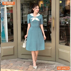 Đầm thiết kế BEMINE cổ trụ phối nơ lá dáng chữ A phù hợp đi làm-MT10079