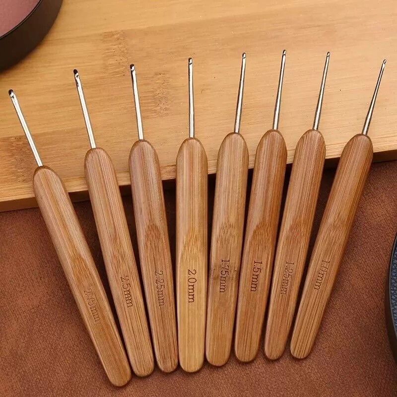 Kim móc len cán gỗ dẹt nhiều size từ 0.5mm đến 6mm | Tiệm Len Của Sam - Sam Crochet
