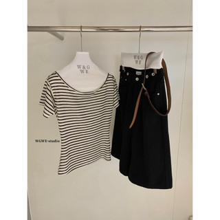 𝐏𝐡𝐢𝐞𝐧 𝐖𝐆𝐖𝐄 | w9375 Áo Thun Trễ Vai Ôm Dưới Hoạ Tiết Kẻ Ngang