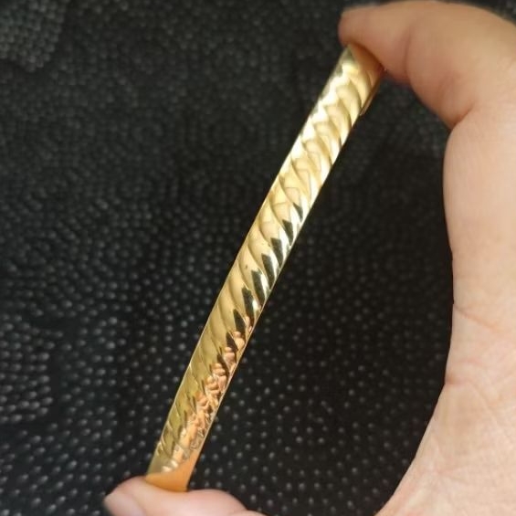 K0291-KẸP TÓC MADE IN FRANCE – DẠNG THANH CONG – VÂN XOẮN ÁNH VÀNG 9.2CM