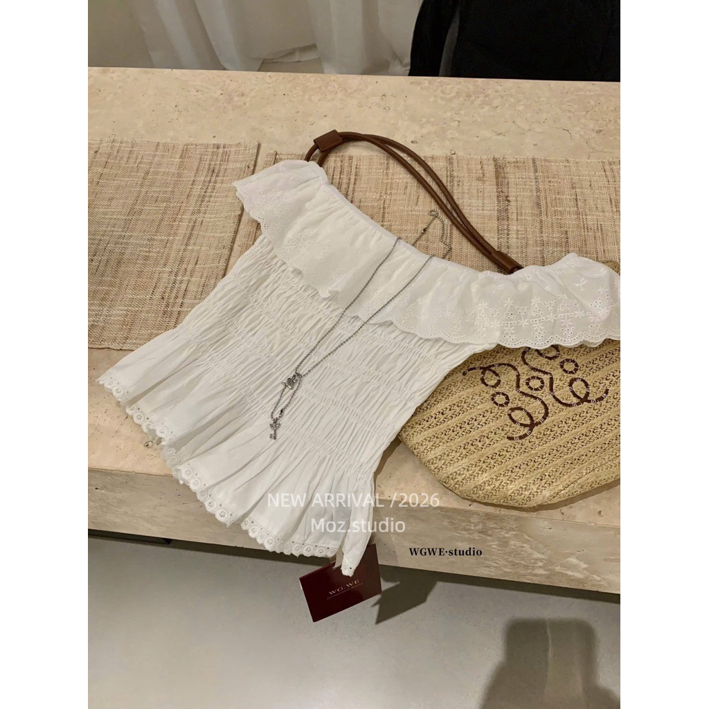 Áo trễ vai thô ren chun eo Khanh Le