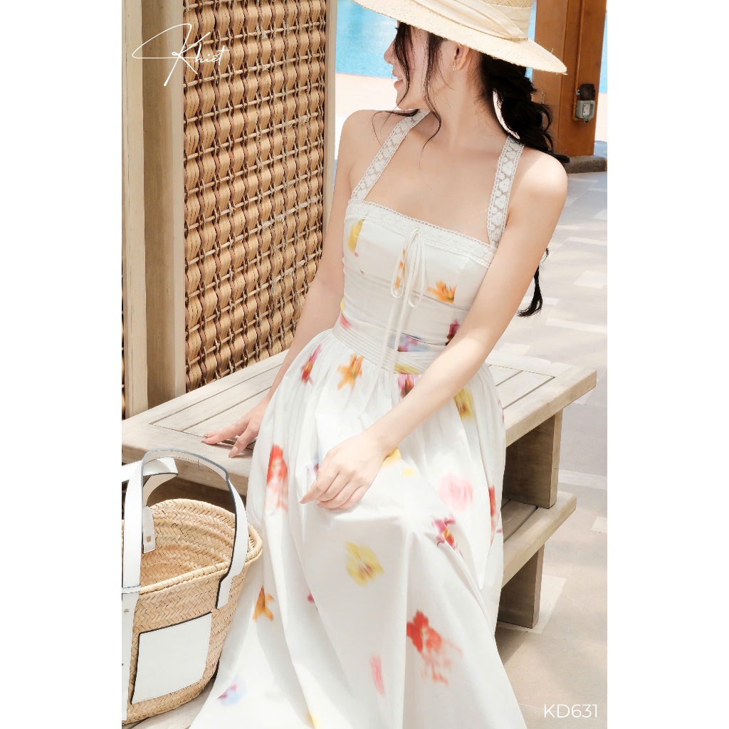 Đầm Maxi Dáng Dài Tùng Xòe Phối Dây Ren Mềm Buộc Gáy Khiết KD631