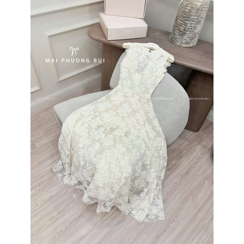 NH CLOTHER -Váy ren trắng cổ tàu cao dáng xòe dài đính hoa nổi phong cách tiểu thư sang trọng