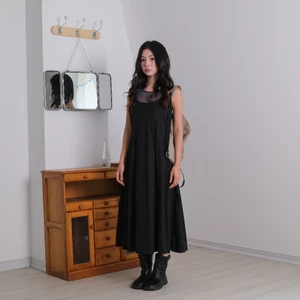 Váy 2 Dây Maxi Đen Xếp Ly Bản To, Dáng Suông, Chất Cotton - Midnight Raw Dress - Sonna hi