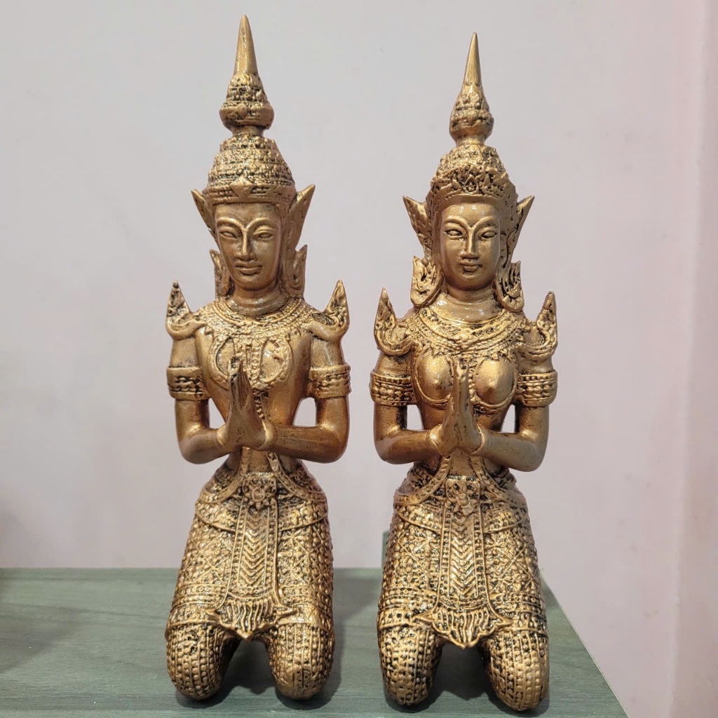 Tượng Decor Cặp Đôi Chắp Tay Trang Trí Bàn Làm Việc Mang Lại Cảm Giác Thư Thái