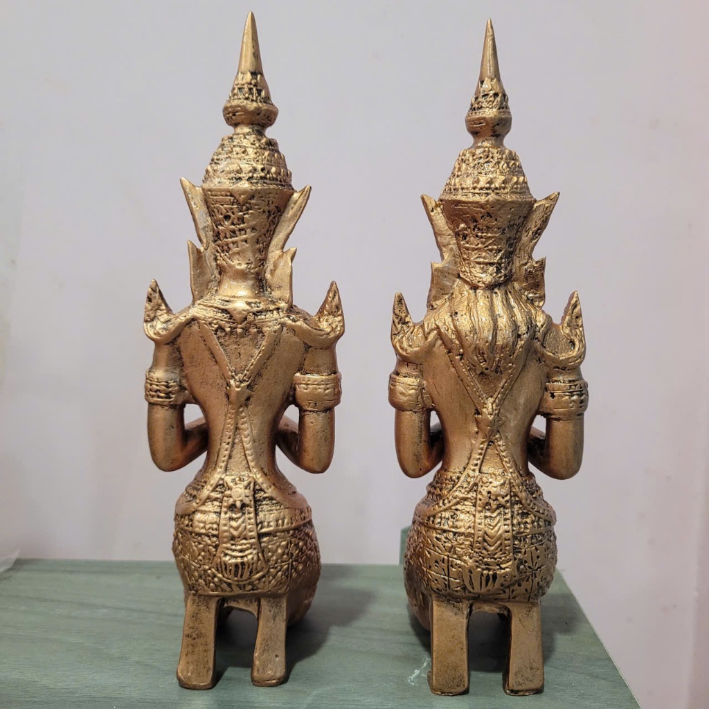 Tượng Decor Cặp Đôi Chắp Tay Trang Trí Bàn Làm Việc Mang Lại Cảm Giác Thư Thái