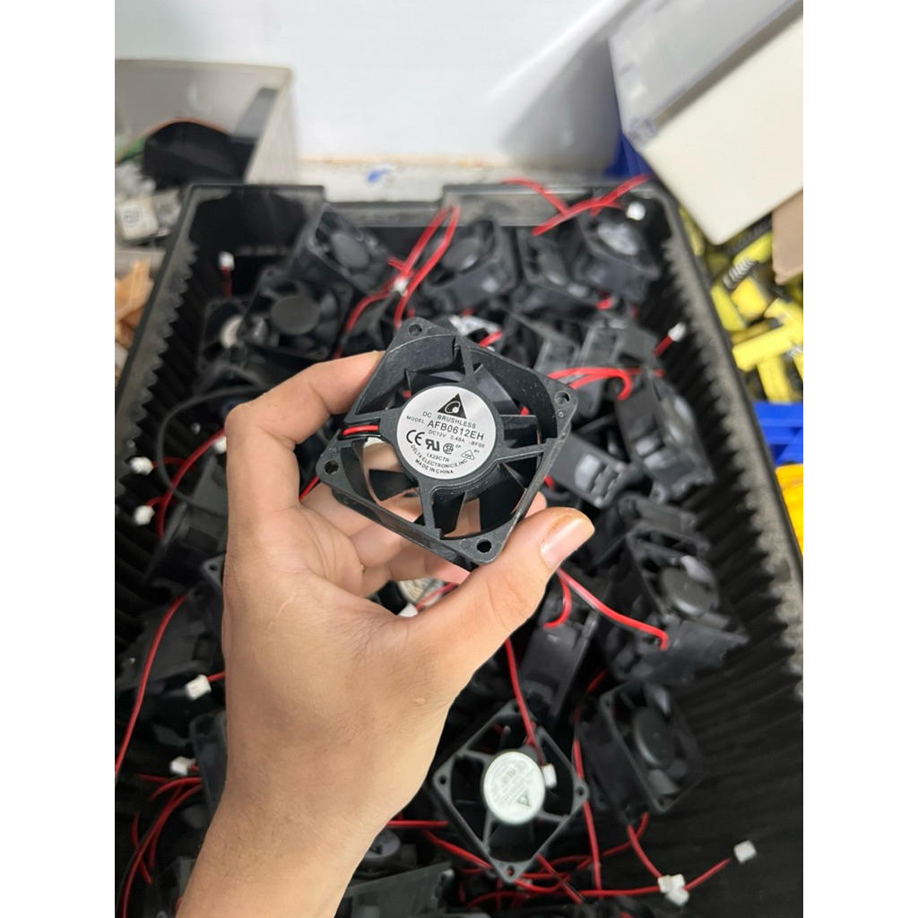 [ TPHCM] Quạt 6x6x2.5cm 12V 0.48A “Dòng tải thực 0.20A” DC Brushless