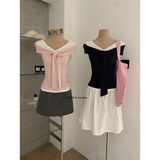 𝐏𝐡𝐢𝐞𝐧 𝐖𝐆𝐖𝐄 | (Sẵn) w9144 Áo Thun Trễ Vai Phối Màu Cổ Dây Hơi Ôm Nhẹ