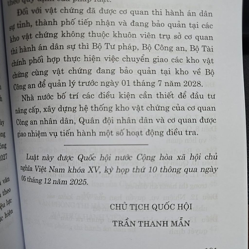Sách - Luật thi hành án dân sự (NXB Chính trị quốc gia sự thật)