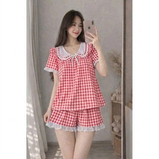 (35-50kg) Set Đồ Bộ Tay Ngắn, Thắt Nơ Sọc Caro Cổ Bèo Viền Ren Nữ Tính – Vải Kate Lụa Mềm Mát Freesize Dưới 50kg (Đủ Màu