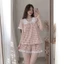 Set Đồ Bộ Tay Ngắn, Thắt Nơ Sọc Caro Cổ Bèo Viền Ren Nữ Tính – Vải Kate Lụa Mềm Mát Freesize Dưới 50kg (Đủ Màu