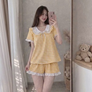 (35-50kg) Set Đồ Bộ Tay Ngắn, Thắt Nơ Sọc Caro Cổ Bèo Viền Ren Nữ Tính – Vải Kate Lụa Mềm Mát Freesize Dưới 50kg (Đủ Màu