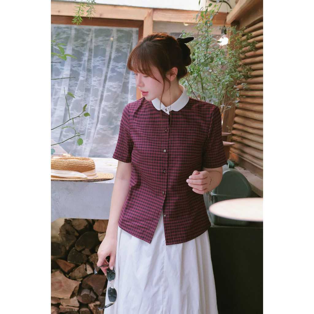Áo Sơ Mi Công Sở Nữ Ngắn Tay Kẻ Đỏ Mix Cổ Trắng - HAAN Design SM2644