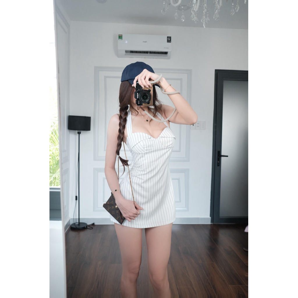Đầm Cúp Form Chữ A Cổ Yếm 119.items