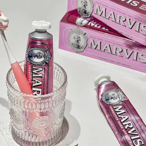 Kem đánh răng Marvis Soft Mint 85ml, hương bạc hà dịu nhẹ, không gây gắt toothpaste hơi thở tươi mát