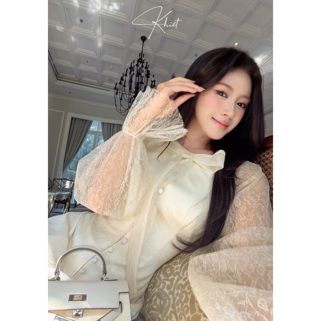 Đầm suông lưới hoa nhí kem cổ nơ thanh lịch nhẹ nhàng nữ tính hiện đại Khiết KD597