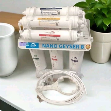 Máy lọc nước Nano Geyser 8 lõi lọc không dùng điện, lọc nước uống trực tiếp