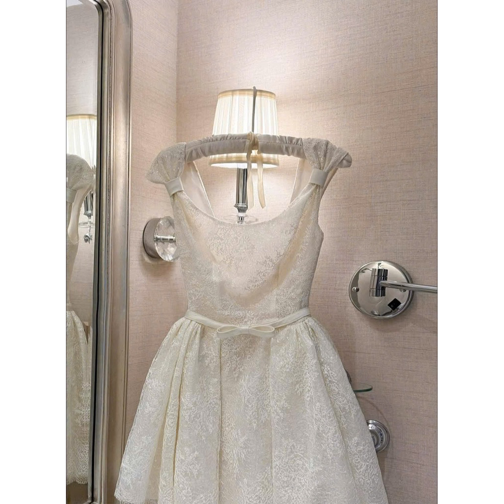 MIU.STUDIO • Đầm dự tiệc kim sa cổ U dáng xoè phối nơ eo cao cấp,Váy thiết kế dáng ngắn tay cánh tiên tiểu thư sang chản