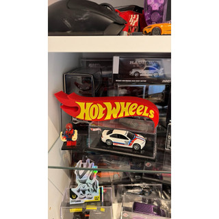 Logo Hot Wheels Trang Trí 3D Cao Cấp 18x5cm | Phụ Kiện Decor Kệ Trưng Bày Xe Mô Hình Độc Đáo