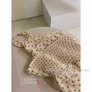 Áo Voan Cổ Yếm Chấm Bi Lưng Chun